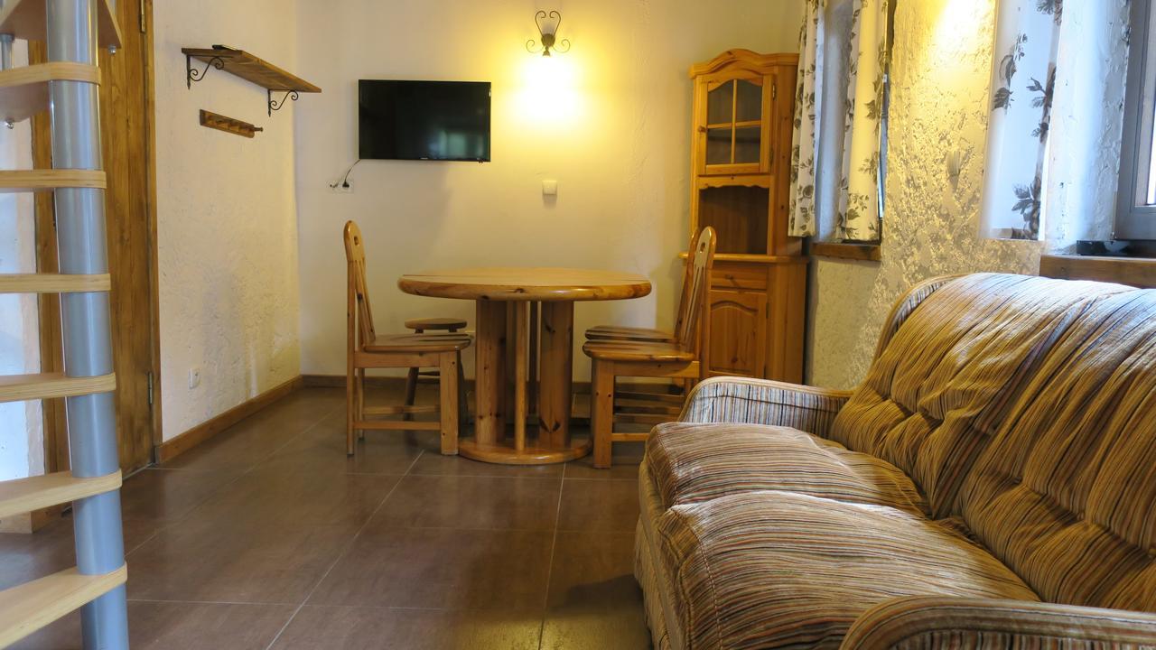 Osada Pod Czerwonym Debem - Czarny Mlyn Vila Jastrzębia Góra Exterior foto