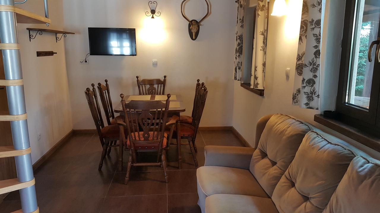 Osada Pod Czerwonym Debem - Czarny Mlyn Vila Jastrzębia Góra Exterior foto