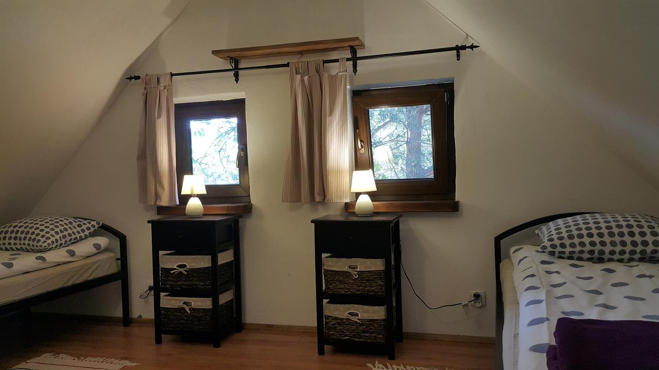 Osada Pod Czerwonym Debem - Czarny Mlyn Vila Jastrzębia Góra Exterior foto
