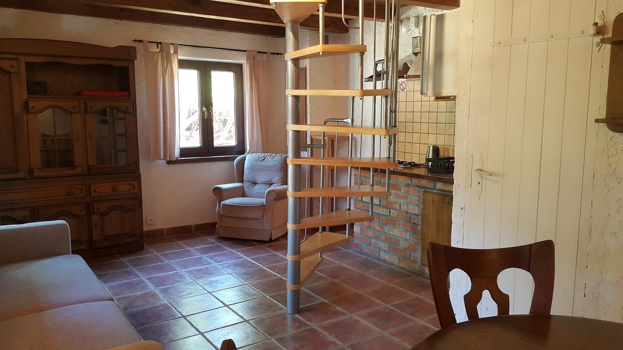 Osada Pod Czerwonym Debem - Czarny Mlyn Vila Jastrzębia Góra Exterior foto