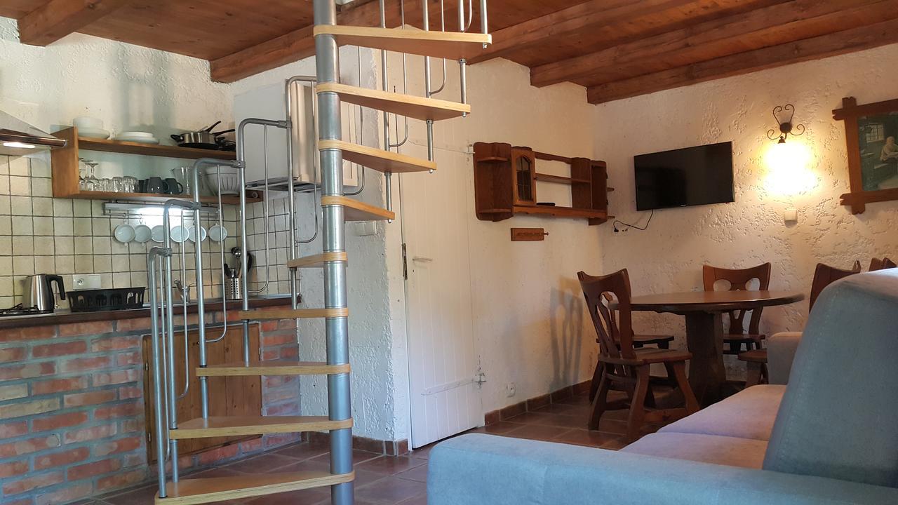 Osada Pod Czerwonym Debem - Czarny Mlyn Vila Jastrzębia Góra Exterior foto